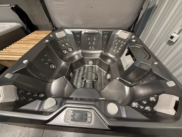 2021 Limelight Pulse (Saltwater) - $9,995 - Image 5