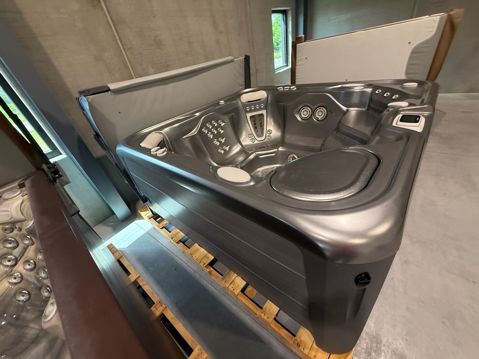 2022 Highlife Vanguard - $12,995