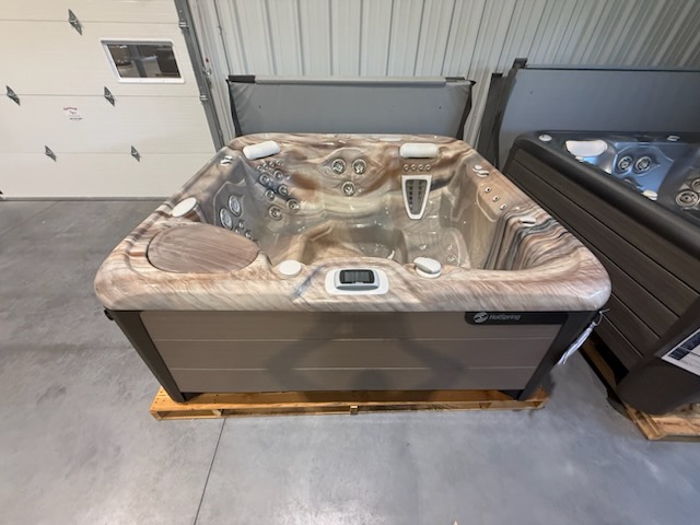 2021 Highlife Aria - $13,495 (SALTWATER) - Image 2